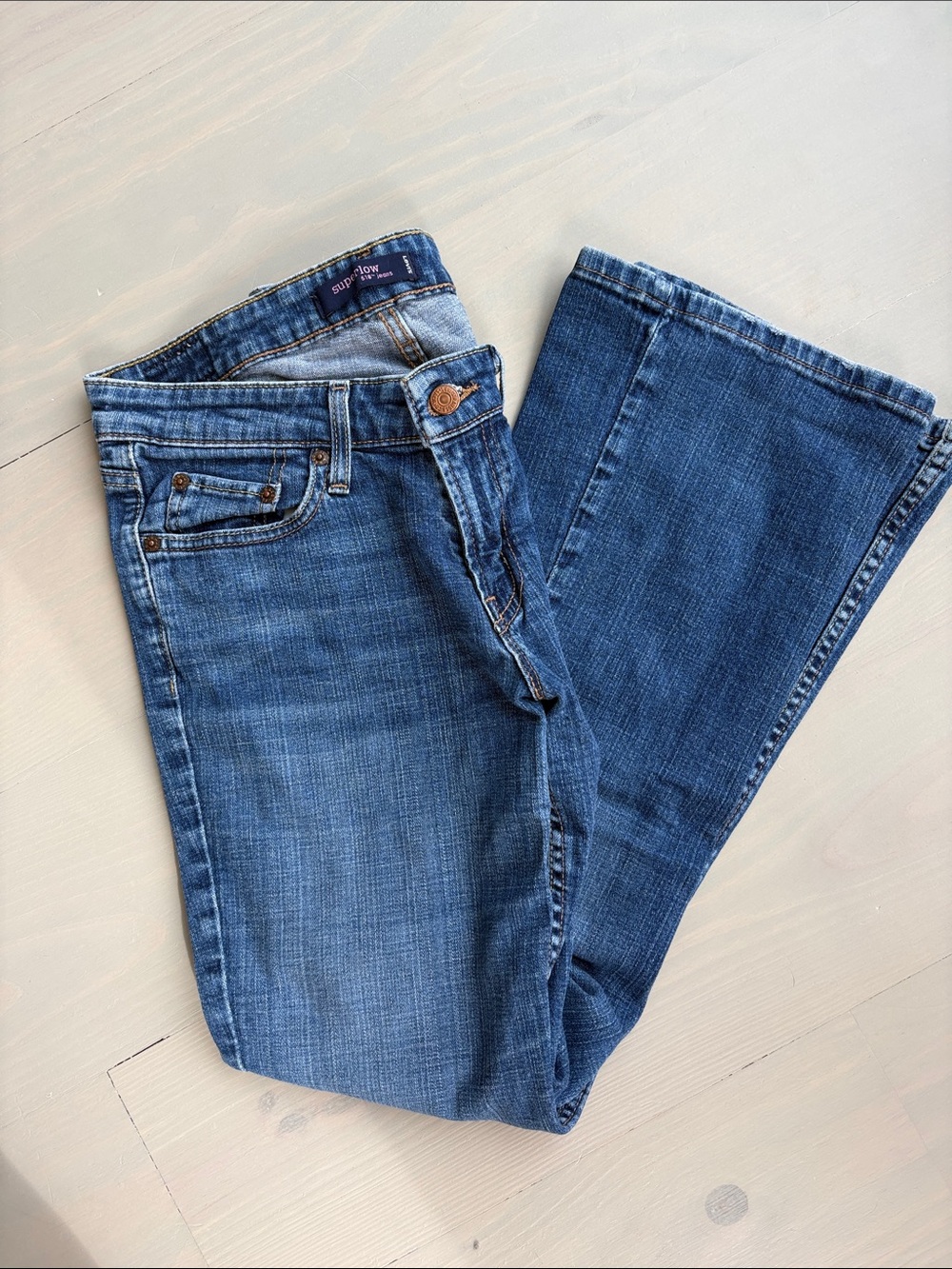 Classic Levi’s Superlow 518